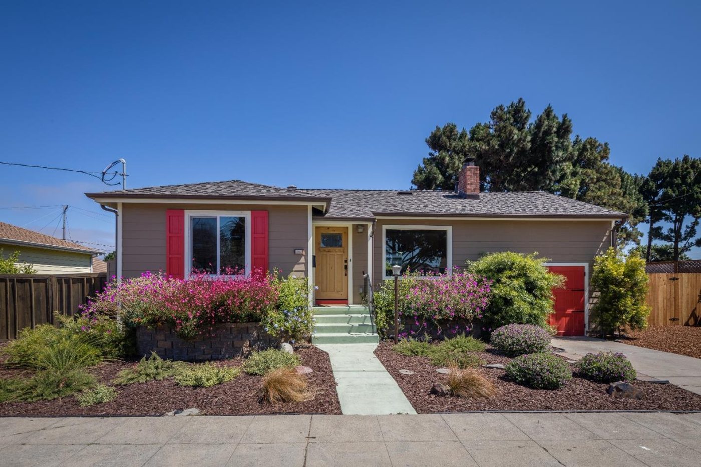 14 Bayshore Circle, San Bruno, CA